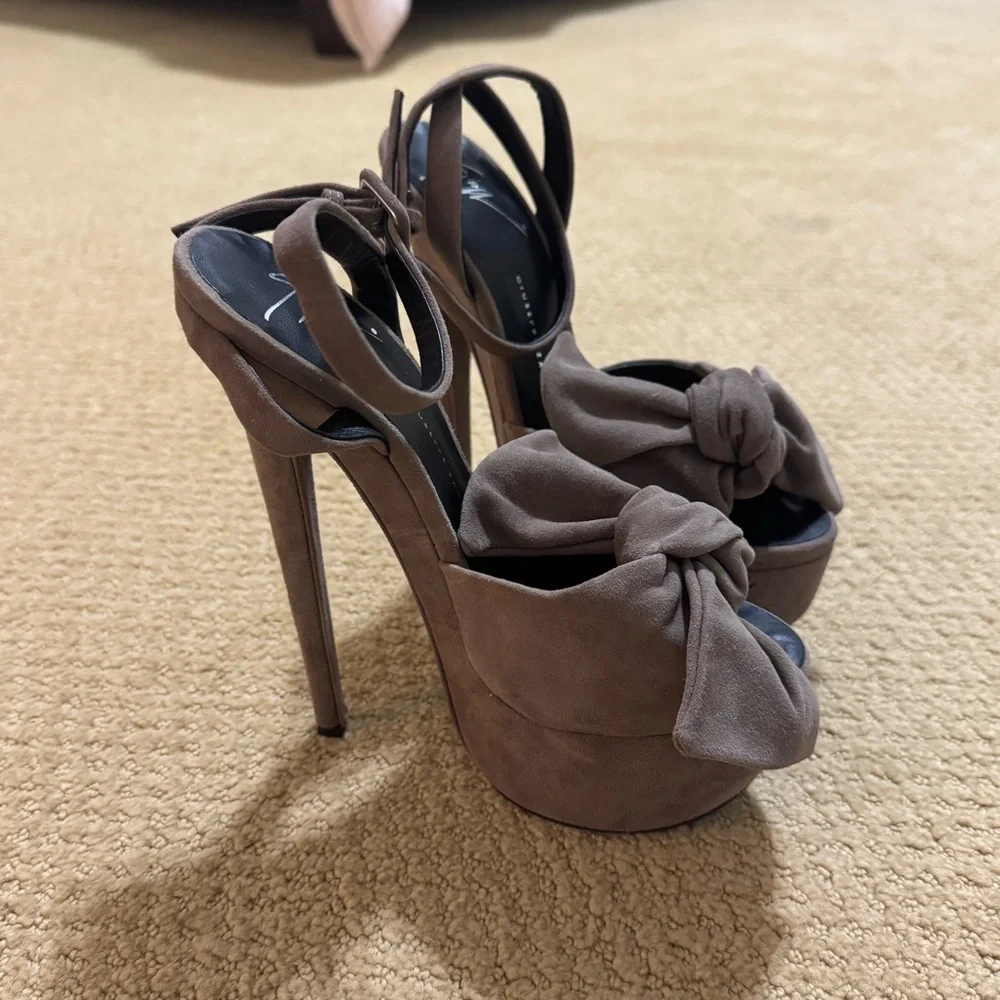 Giuseppe Zanotti Designs Suede Peep Toe Platform Heels - Picture 1 of 4